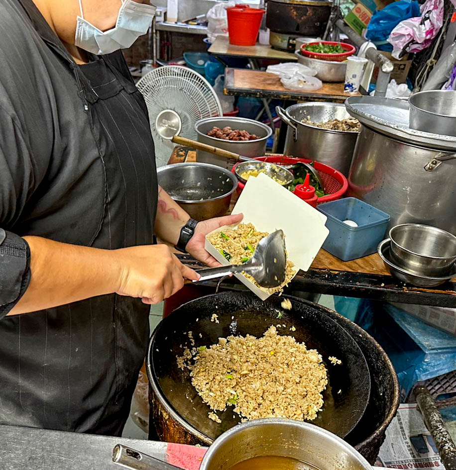 楠梓美食 楠梓炒飯 無名炒飯 澎派 大份量 便宜好吃 市場美食 穩藏版 