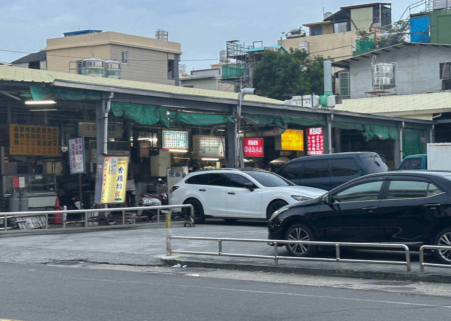 楠梓美食 楠梓炒飯 無名炒飯 澎派 大份量 便宜好吃 市場美食 穩藏版 