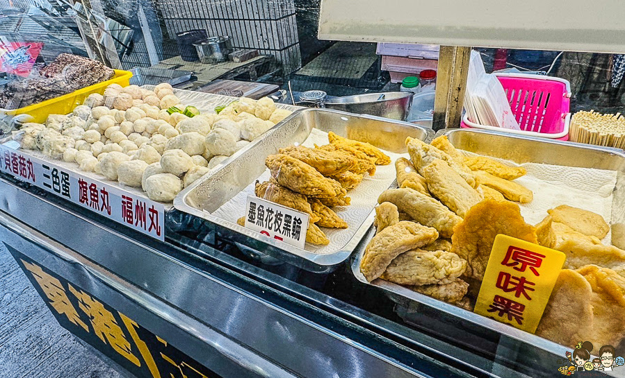 東港旗魚甜不辣 正忠市場 市場美食 必吃 魚漿 手工 黑輪 旗魚黑輪 糯米腸 湯 平價 好吃 推薦 