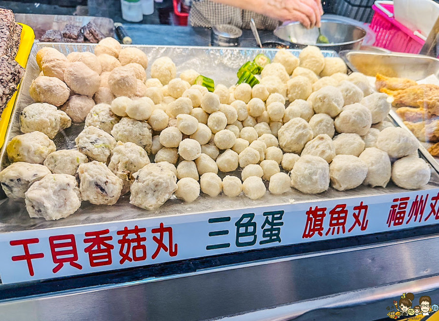 東港旗魚甜不辣 正忠市場 市場美食 必吃 魚漿 手工 黑輪 旗魚黑輪 糯米腸 湯 平價 好吃 推薦 