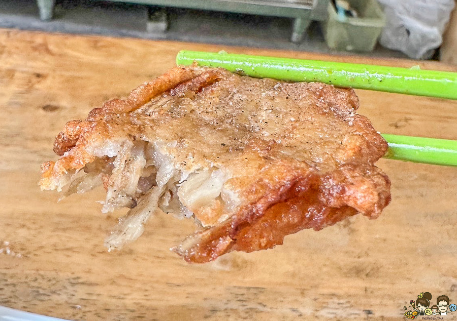 東港旗魚甜不辣 正忠市場 市場美食 必吃 魚漿 手工 黑輪 旗魚黑輪 糯米腸 湯 平價 好吃 推薦 