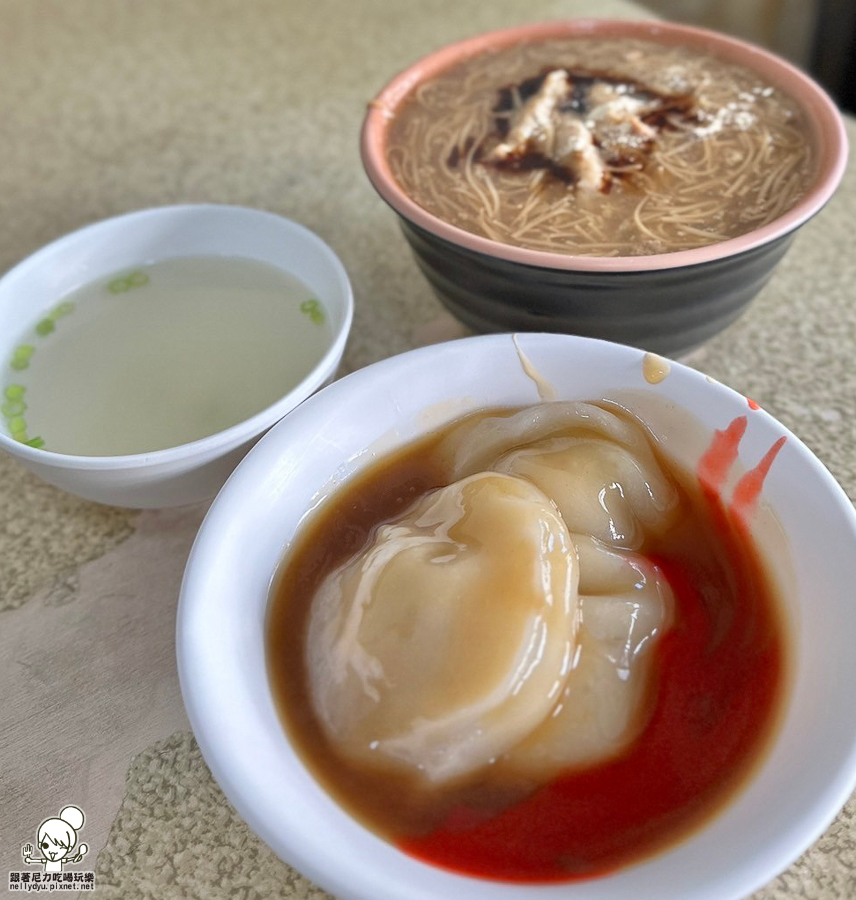 阿婆肉圓 麵線糊 麵線羹 巷弄 老字號 高雄肉丸 蒸肉圓 老店 必吃 小吃