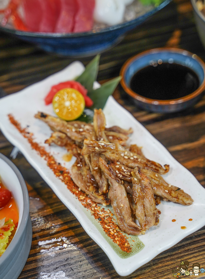 小料理食堂 高雄居酒屋 生魚片 熱炒 海鮮 限定 限量 小酌 啤酒 家庭聚餐 聚會 包廂 日料