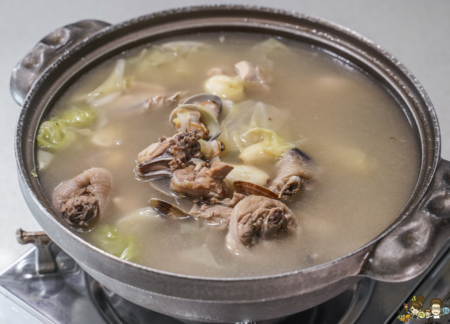 天美土雞城 奇美 十鼓 台南美食 土桶機 豆乳雞 麻油米糕 雞湯 好吃 聚餐 聚會 包廂 包場 團體 好停車 交流道旁 台南必吃