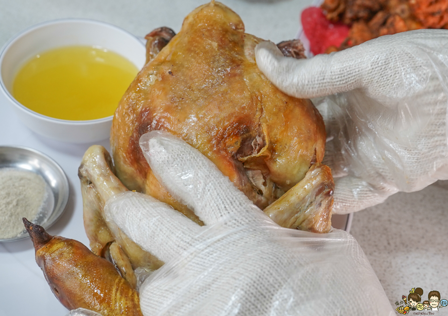 天美土雞城 奇美 十鼓 台南美食 土桶機 豆乳雞 麻油米糕 雞湯 好吃 聚餐 聚會 包廂 包場 團體 好停車 交流道旁 台南必吃