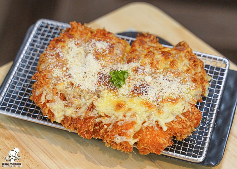 炸豬排 炸物 定食 高雄炸豬排 三筋 好吃 草莓 草莓季節 冬季限定 甜點 蛋糕 