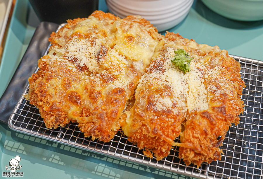 炸豬排 炸物 定食 高雄炸豬排 三筋 好吃 草莓 草莓季節 冬季限定 甜點 蛋糕 