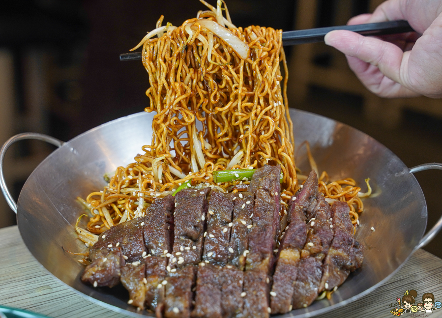 翠王 高雄港點 蒸籠 茶餐廳 港式 星級主廚 推薦 好吃 高雄必吃 老店 捷運美食 北高雄美食 左營美食 手作港點