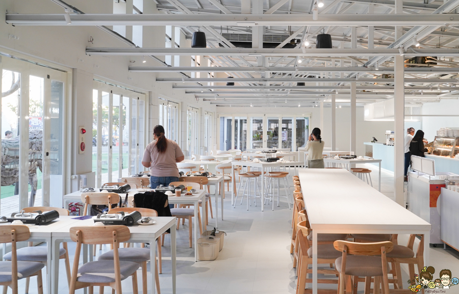 駁二美食 大港橋美食 聚餐 火鍋 高雄港 水水 火鍋 自助式 聚餐 親子 聚會 網美 