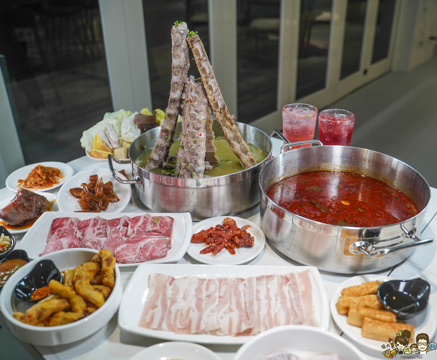 駁二美食 大港橋美食 聚餐 火鍋 高雄港 水水 火鍋 自助式 聚餐 親子 聚會 網美 