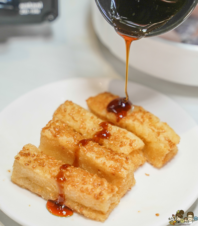 駁二美食 大港橋美食 聚餐 火鍋 高雄港 水水 火鍋 自助式 聚餐 親子 聚會 網美 