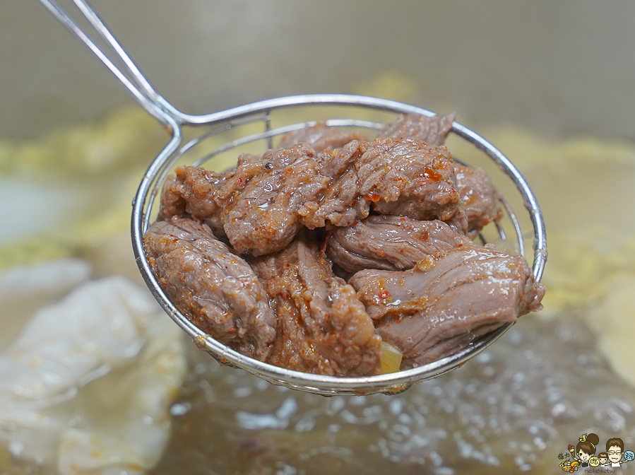 駁二美食 大港橋美食 聚餐 火鍋 高雄港 水水 火鍋 自助式 聚餐 親子 聚會 網美 