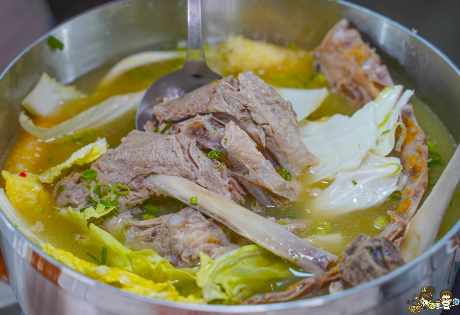 駁二美食 大港橋美食 聚餐 火鍋 高雄港 水水 火鍋 自助式 聚餐 親子 聚會 網美 