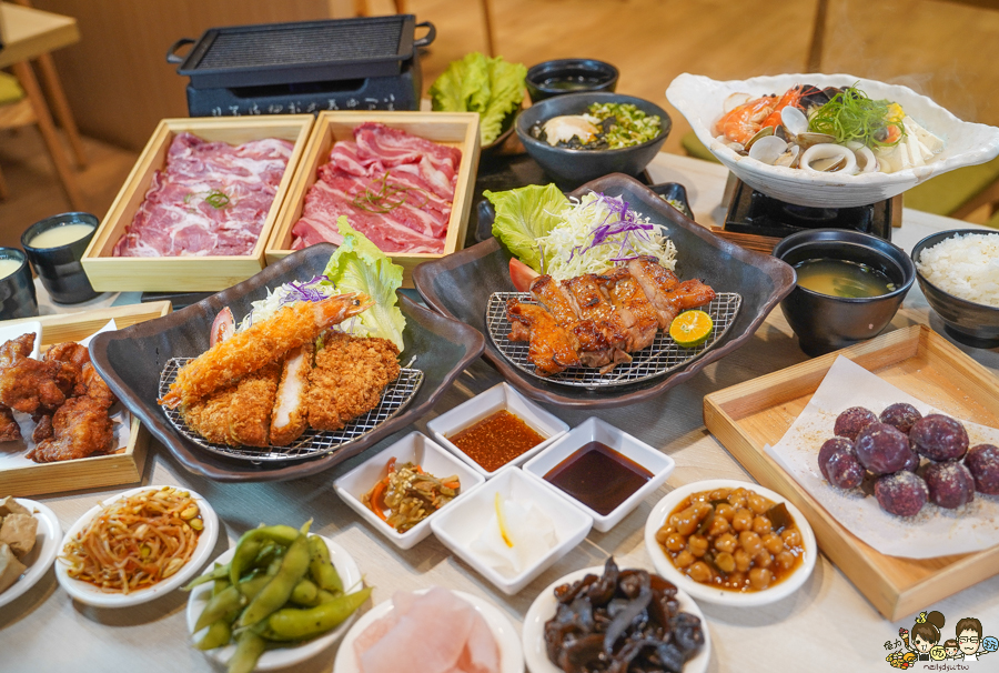 小泉 鑄鐵燒肉 燒肉 定食 日式定食 小菜免費 吃到飽 家樂福 鼎山 聚餐 聚會 家庭 親子 和風 豆腐鍋