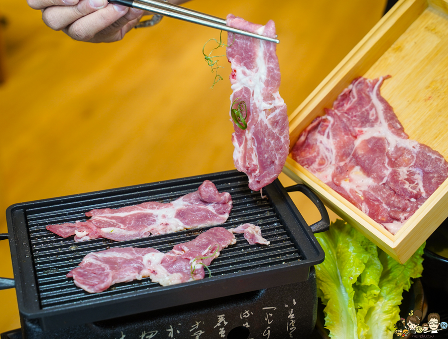 小泉 鑄鐵燒肉 燒肉 定食 日式定食 小菜免費 吃到飽 家樂福 鼎山 聚餐 聚會 家庭 親子 和風 豆腐鍋