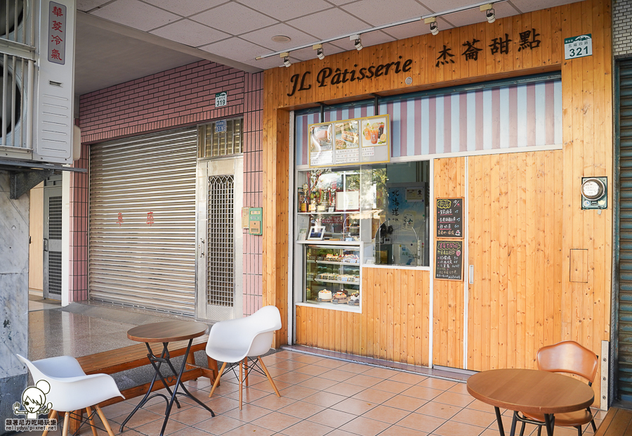 排隊甜點蛋糕 杰菕甜點 鹽埕美食 伴手禮 毛巾卷 草莓 泡芙 可麗露 叮噹燒 必吃 必追 好吃 推薦 慶生 高雄禮盒 高雄伴手禮