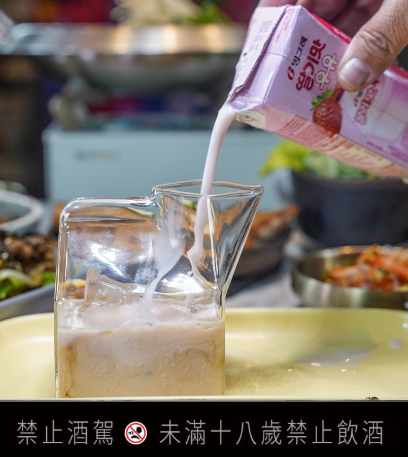 高雄初瓦 韓式料理 韓國美食 小吃 聚餐 王品 必吃 歡樂 慶生 