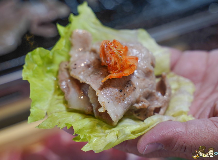 小泉燒肉 個人燒肉 單身 燒肉 宵夜 必吃 一個人吃燒肉 大阪 左營 北高雄 巨蛋商圈