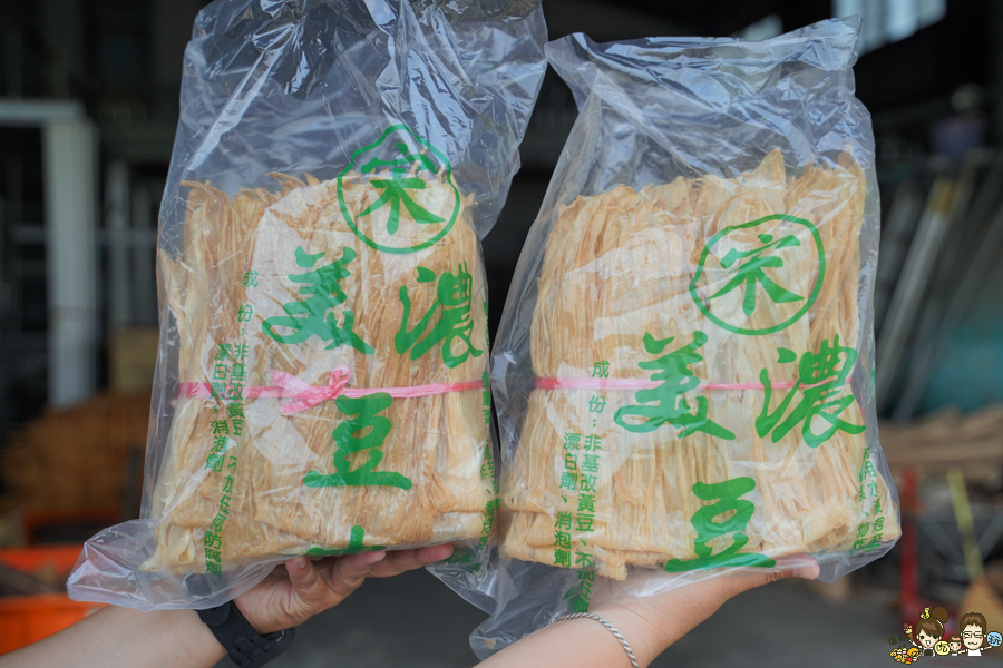 美濃 甲仙 東高雄 旅遊 景點 美食 必遊 客家 豆皮 柴燒 特色 獨特 