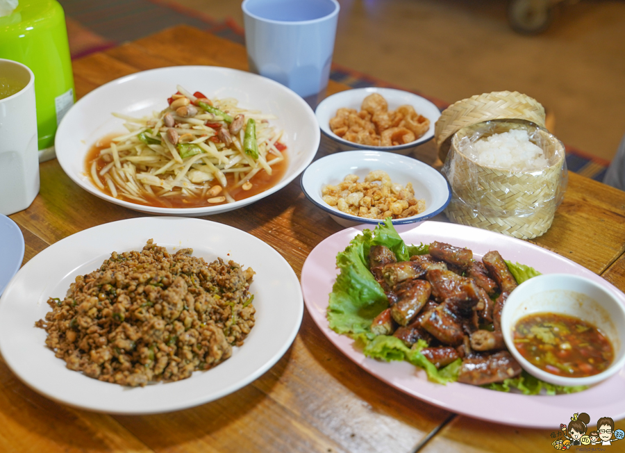 送噹夜市餐廳 泰國美食 涼拌青木瓜 正宗 道地 酸辣 大城老船麵 鹽埕美食