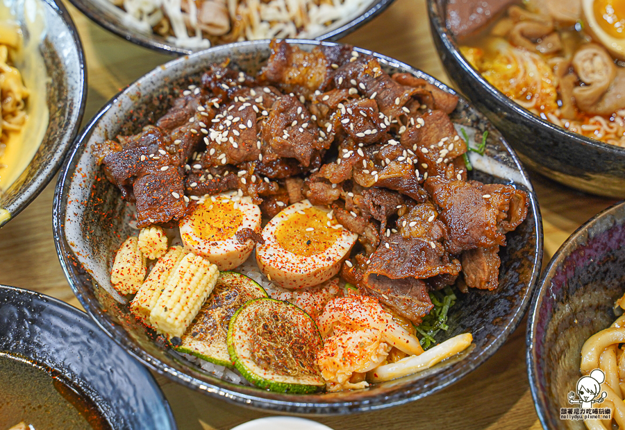 食扒穗 三民區 招牌炒泡麵 醬飯類 鐵板烏龍麵 麻辣燙 乾拌 炒泡麵 泡麵 炒麵 大阪燒 