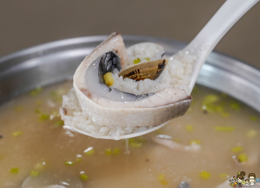 欣漁翁海產粥 高雄美食 熱河美食 高醫美食 必吃 海產粥 飯湯 新鮮 好吃 大份量 阿嬤怕你餓