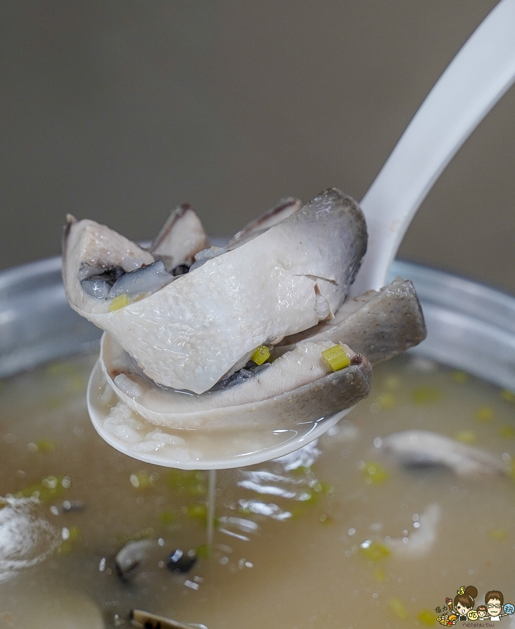 欣漁翁海產粥 高雄美食 熱河美食 高醫美食 必吃 海產粥 飯湯 新鮮 好吃 大份量 阿嬤怕你餓