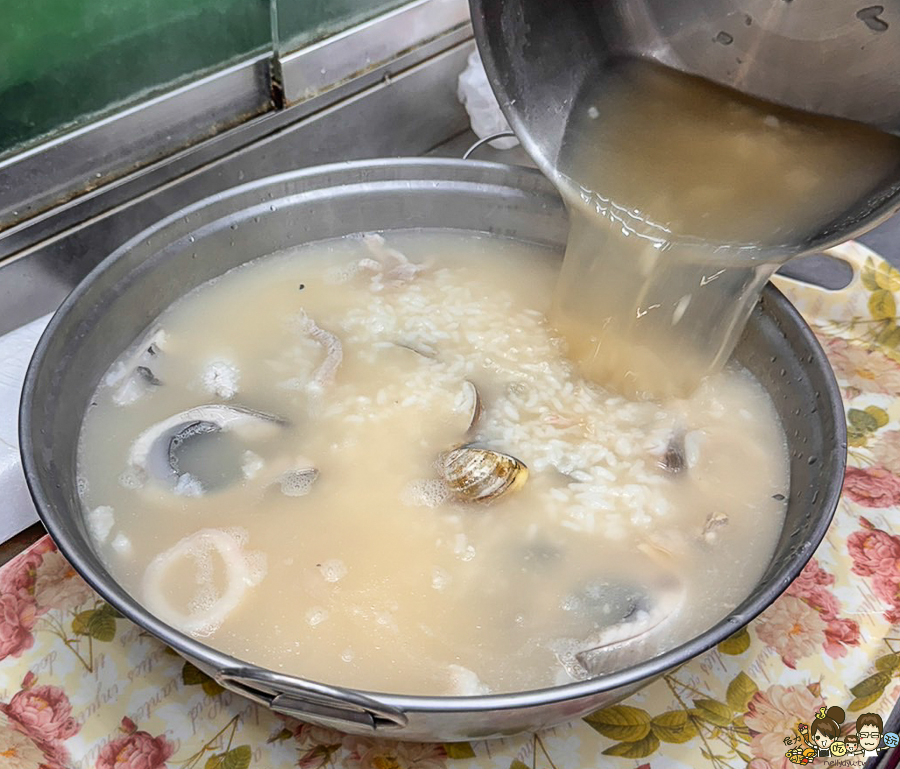 欣漁翁海產粥 高雄美食 熱河美食 高醫美食 必吃 海產粥 飯湯 新鮮 好吃 大份量 阿嬤怕你餓