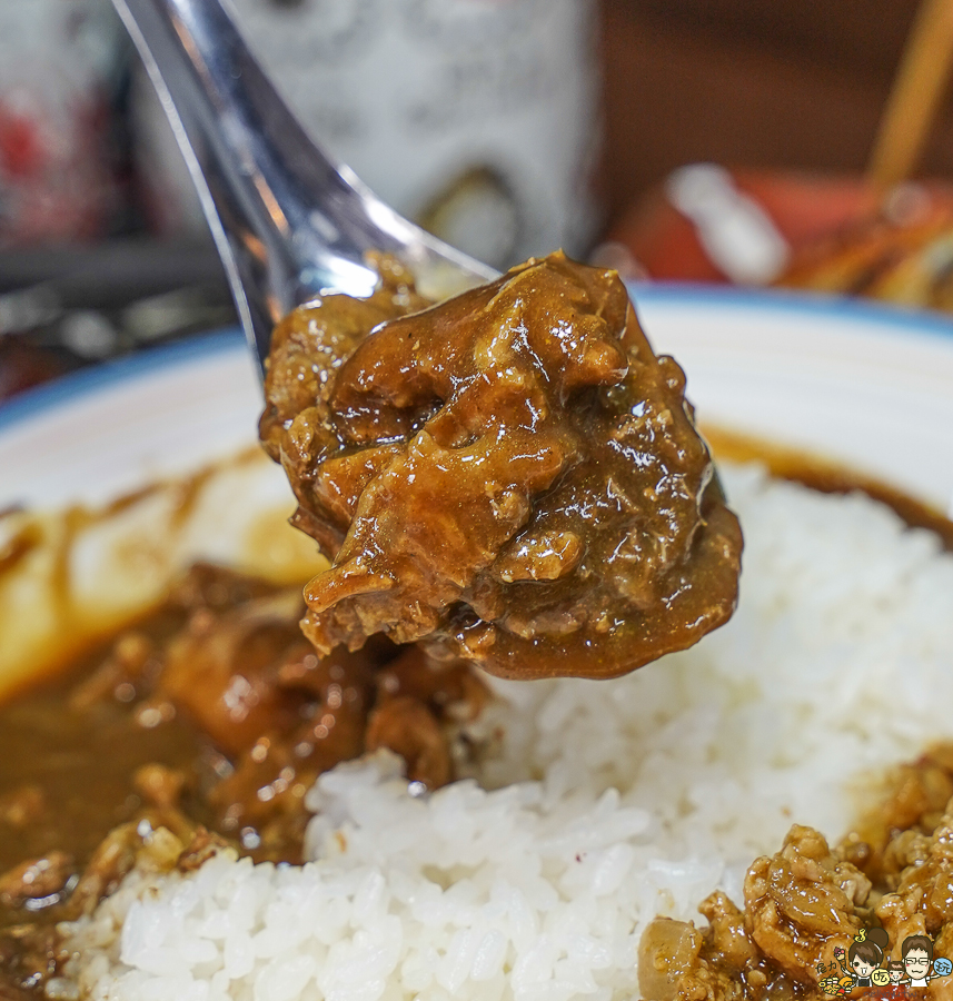 咖哩大丈夫 咖哩 超濃咖哩 咖哩飯 好吃 推薦 隱藏版 苓雅美食 必吃 好吃 苓雅咖哩