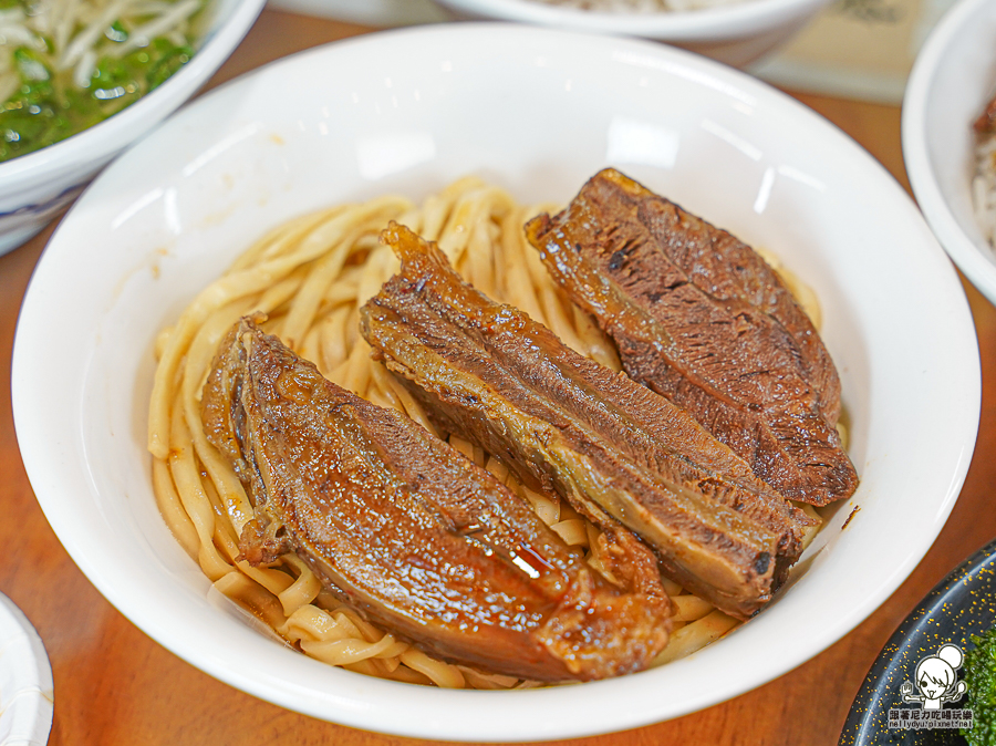 臺灣麵雞飯 牛肉麵 牛肉拌麵 雞飯 台灣雞飯 肉燥飯 免費湯品