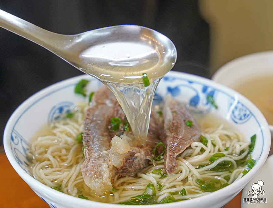 臺灣麵雞飯 牛肉麵 牛肉拌麵 雞飯 台灣雞飯 肉燥飯 免費湯品