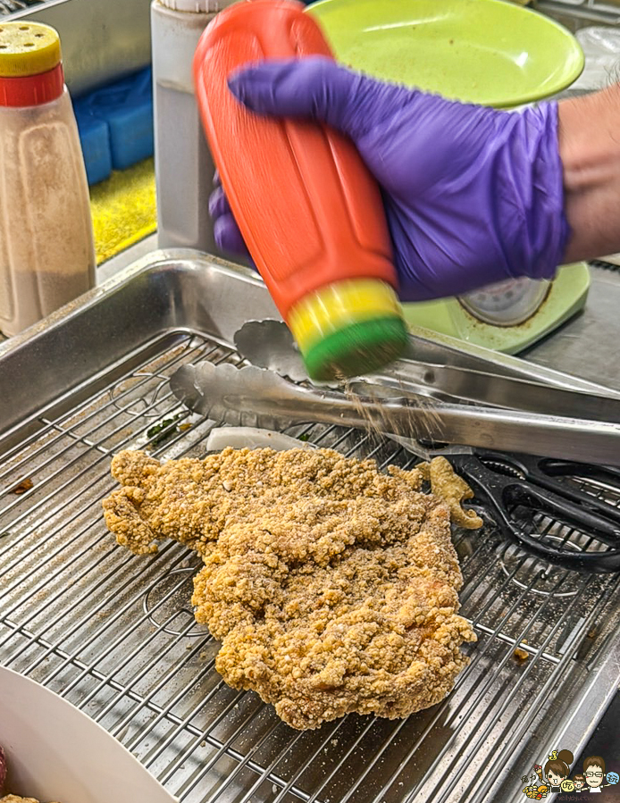 高雄香雞排 鹹酥雞 在地美食 蘋果鹹酥雞 興中夜市 夜市美食 必吃 每天都有 文橫夜市