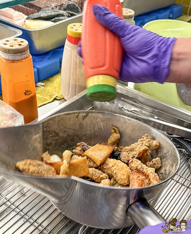 高雄香雞排 鹹酥雞 在地美食 蘋果鹹酥雞 興中夜市 夜市美食 必吃 每天都有 文橫夜市