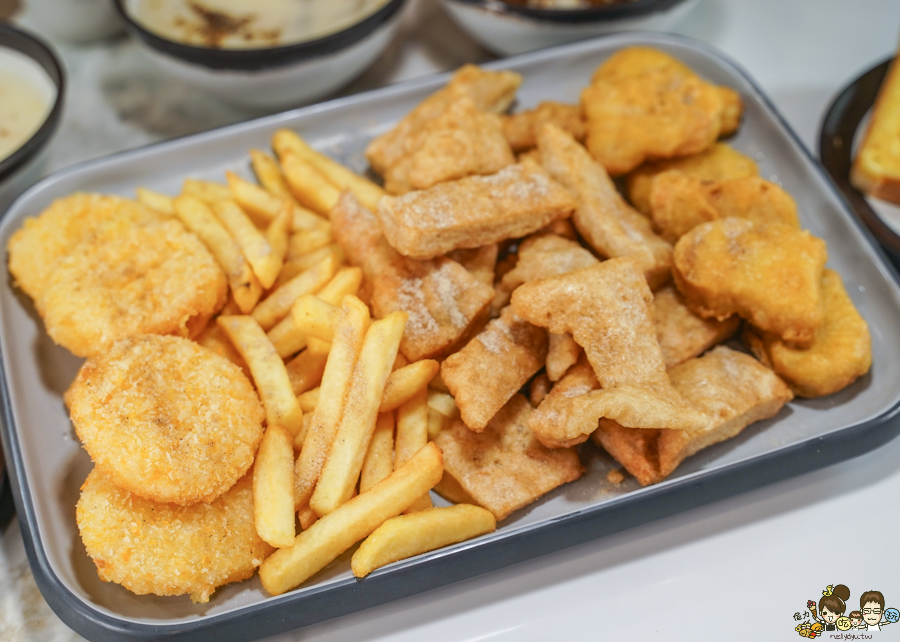 牛忙牛排 鐵板美食 排餐 自助吧 聚餐 聚會 親子 牛排 左營鐵板美食 左營美食 高雄美食