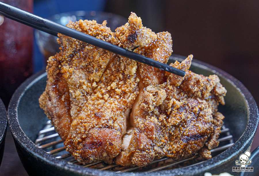 小歐圓 炭烤漢堡肉 炭烤雞腿排 炭燒 煙燻 獨門 苓雅市場 餐館 小餐廳 定食