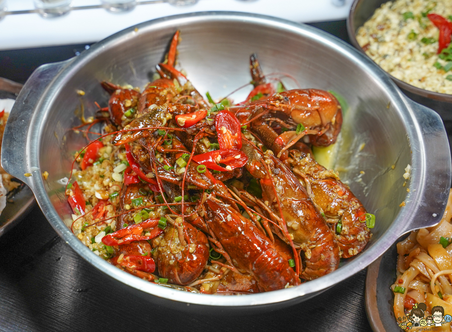 食尚玩家推薦 高雄宵夜 麻辣烤魚 賣烤魚的 招牌 獨門 特色 烤物 聚餐 小酌