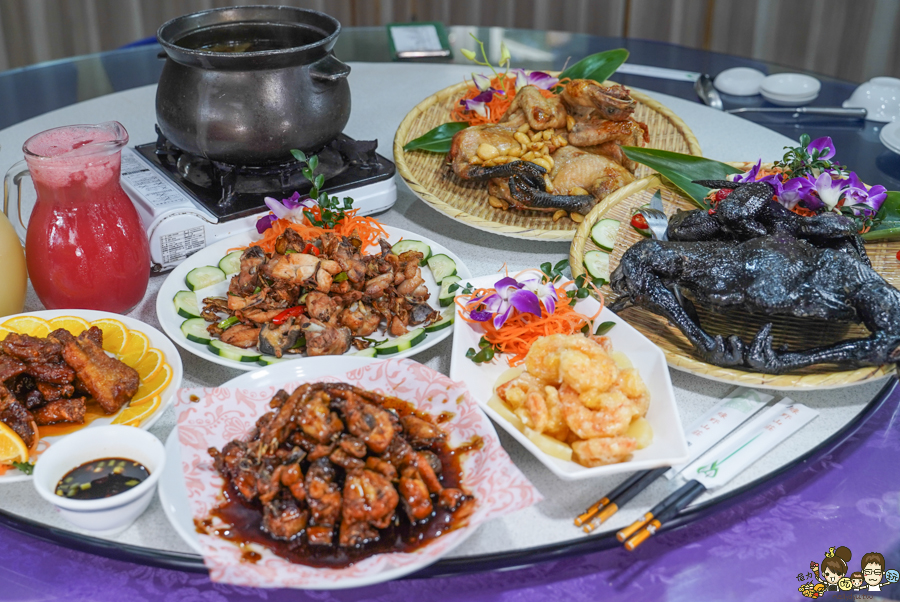 觀音山 大社美食 土雞城 高雄老店 聚餐 聚會 包廂 包場 吃土雞 鹽焗 熱炒 山產 特色 獨門 傳承 老字號 老店 高雄美食