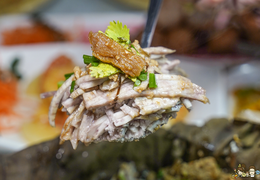 觀音山 大社美食 土雞城 高雄老店 聚餐 聚會 包廂 包場 吃土雞 鹽焗 熱炒 山產 特色 獨門 傳承 老字號 老店 高雄美食