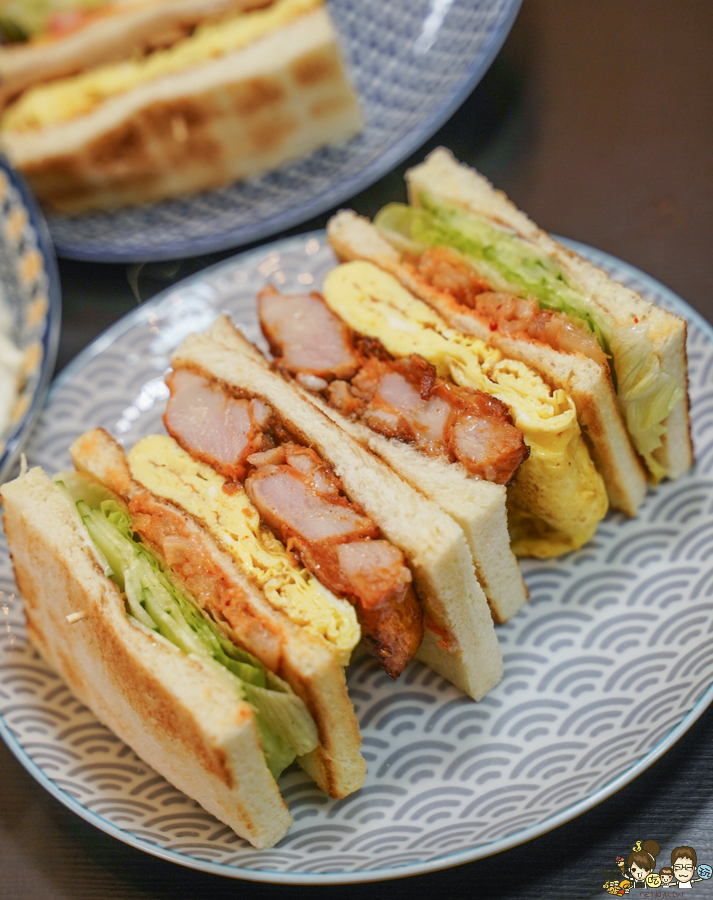 奇奇老闆碳烤三明治 三明治 輕食 鍋燒 麻奶 招牌 巷弄美食 花生醬 吐司 厚片 隱藏版 高雄美食 晚餐宵夜