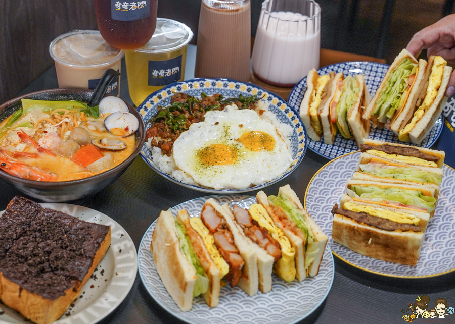 奇奇老闆碳烤三明治 三明治 輕食 鍋燒 麻奶 招牌 巷弄美食 花生醬 吐司 厚片 隱藏版 高雄美食 晚餐宵夜