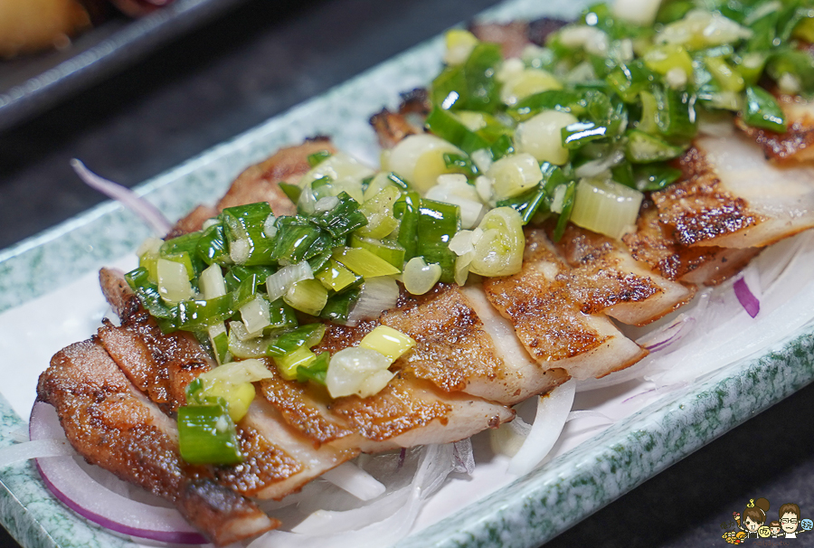 小烤魚食事 高雄左營 左營美食 晚餐 宵夜 包廂 串燒 烤物 燒烤 熱炒 串燒