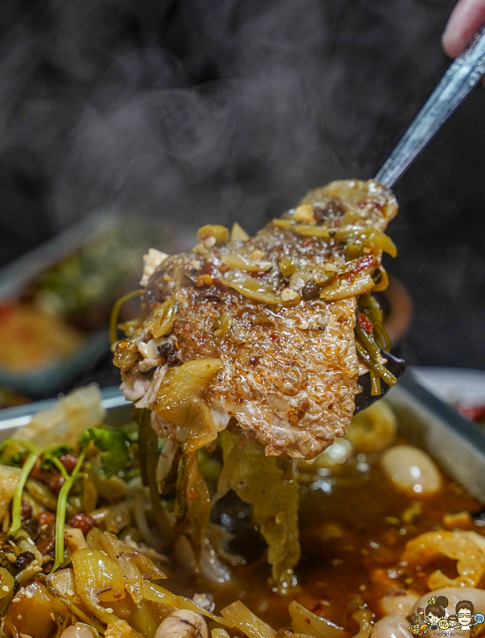 小烤魚食事 高雄左營 左營美食 晚餐 宵夜 包廂 串燒 烤物 燒烤 熱炒 串燒