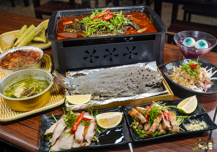 晚餐 宵夜 捷運美食 高雄 烤骨學院 烤魚 化石烤魚 萬聖節 節慶 特製 獨家 烤物 串串