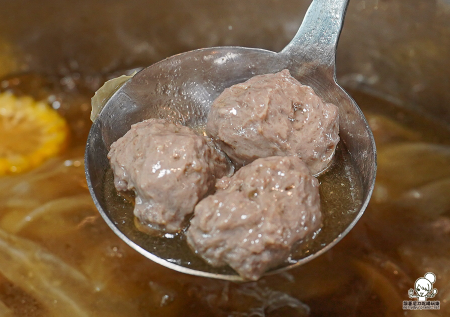 享牛 溫體牛 火鍋 鍋物 牛肉湯 溫體牛肉 熱炒 聚餐 聚會 包廂 高雄宵夜 