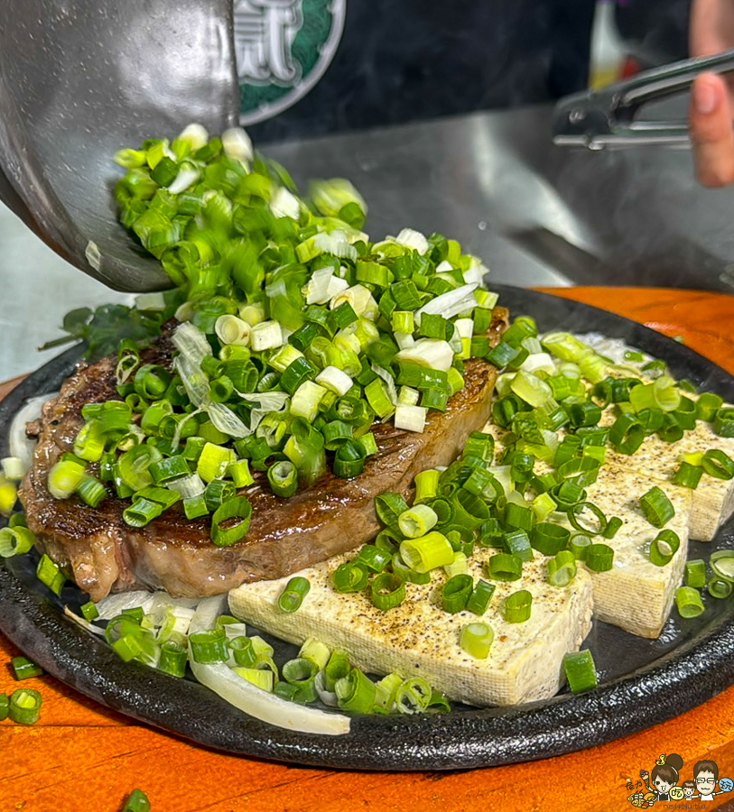 大港參貳牛排館 鼎山店 學區美食 鼎山家樂福 台式牛排 鐵板牛排 好吃 雙拼 加料 加量 澎派 好吃 自助吧