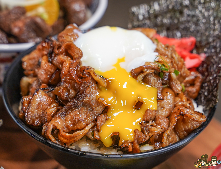 仁武美食 牛丁次郎坊 燒肉 丼飯 拉麵 宵夜 晚餐 聚餐 好停車 