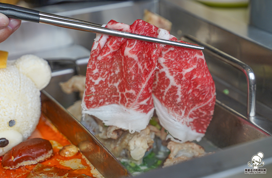 星野肉肉鍋 高雄五甲公園店 鳳山 吃到飽 五甲 聚餐 聚會 公司行號 慶生 尾牙