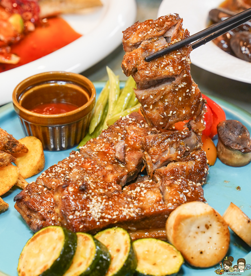 高雄年菜 年菜 外帶年菜 飯店 高雄飯店 福華大飯店 香酥鴨 霸氣 佛跳牆 必追 必吃 推薦 高雄年菜推薦