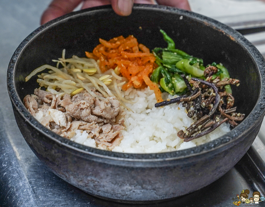 李氏朝鮮館 武廟 韓式 銅板烤肉 石鍋拌飯 大醬湯 味噌湯 煎餅 海鮮煎餅 泡菜 聚餐 家庭 免費海帶湯 