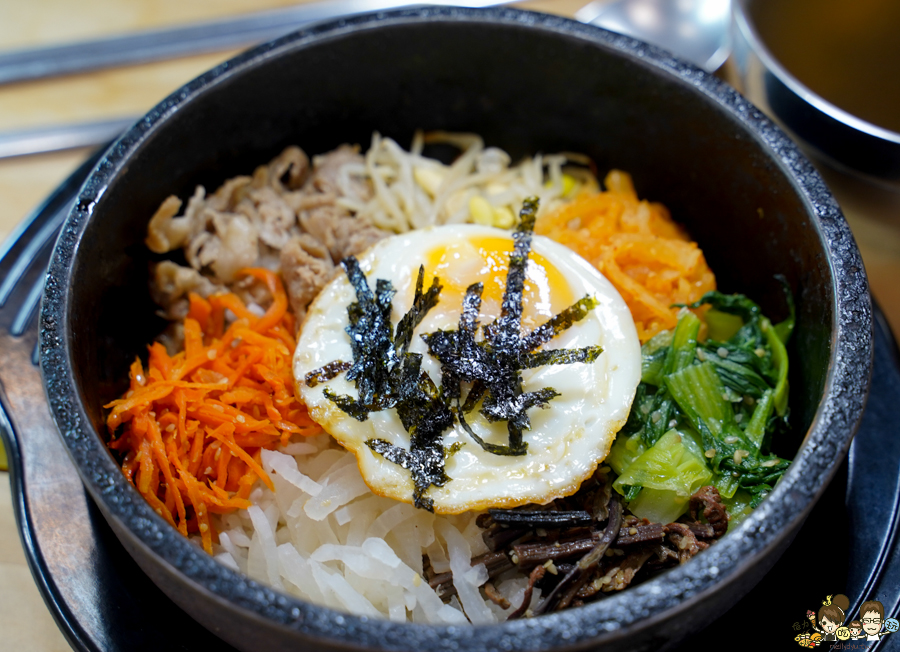 李氏朝鮮館 武廟 韓式 銅板烤肉 石鍋拌飯 大醬湯 味噌湯 煎餅 海鮮煎餅 泡菜 聚餐 家庭 免費海帶湯 